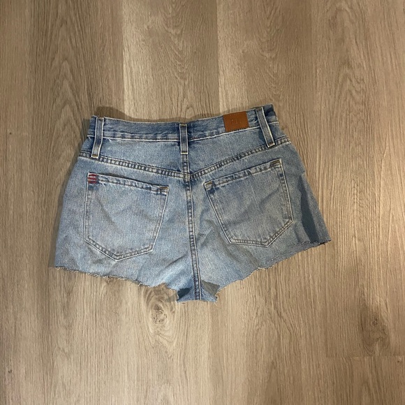 Upcycled BDG Mom Shorts - Picture 2 of 3